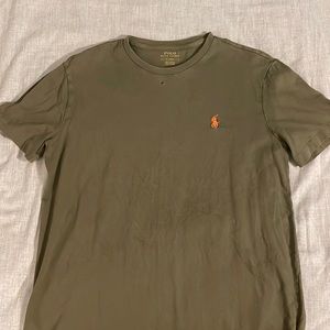 Olive polo T-shirt